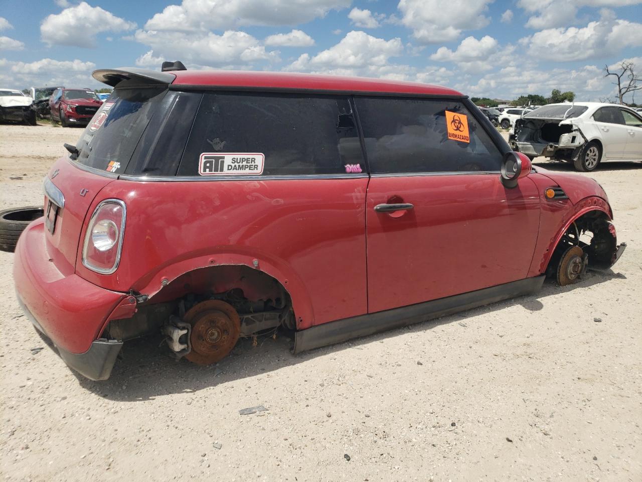 2012 Mini Cooper vin: WMWSU3C58CT543571