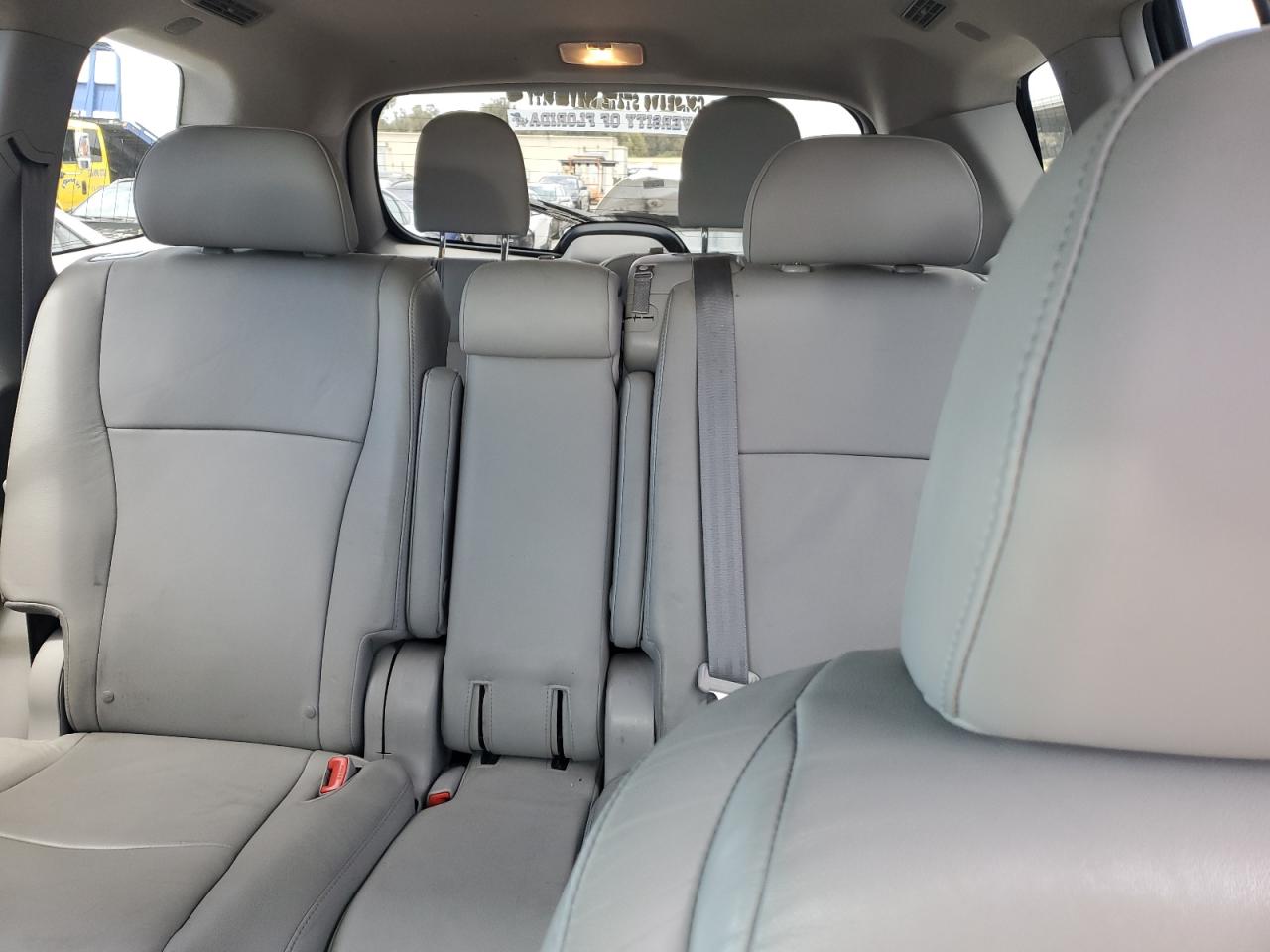 5TDBK3EHXCS104404 2012 Toyota Highlander Base