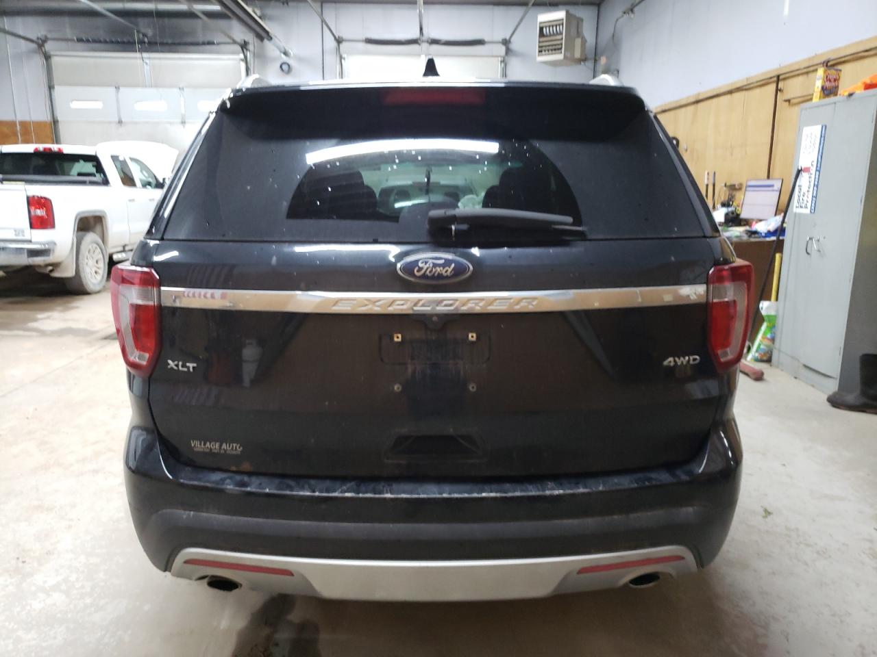 1FM5K8D89GGB68988 2016 Ford Explorer Xlt