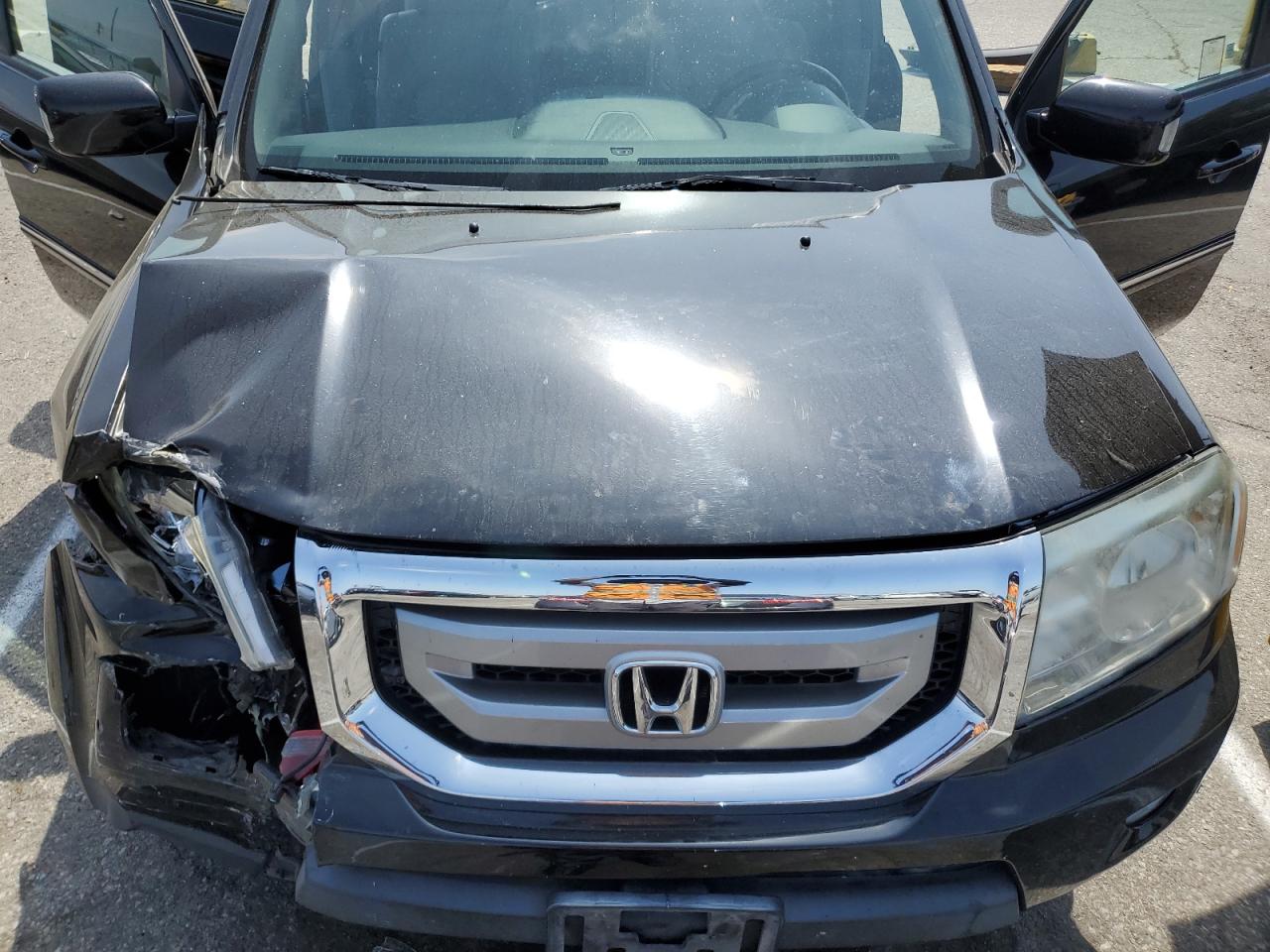 5FNYF3H96BB044563 2011 Honda Pilot Touring