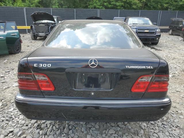 1999 Mercedes-Benz E 300Td VIN: WDBJF25H4XA866672 Lot: 58826154