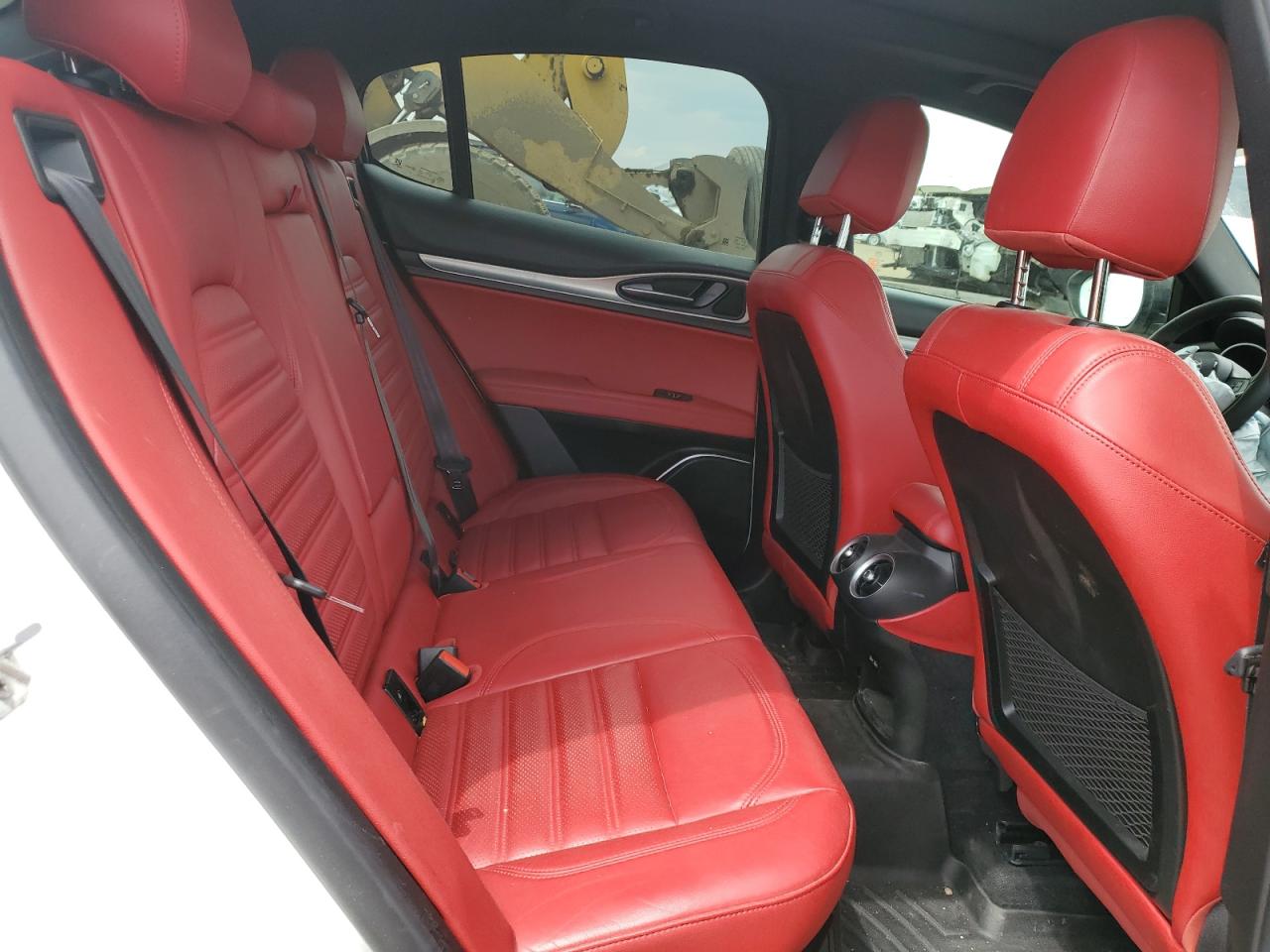 ZASPAKBN2K7C50213 2019 Alfa Romeo Stelvio Ti