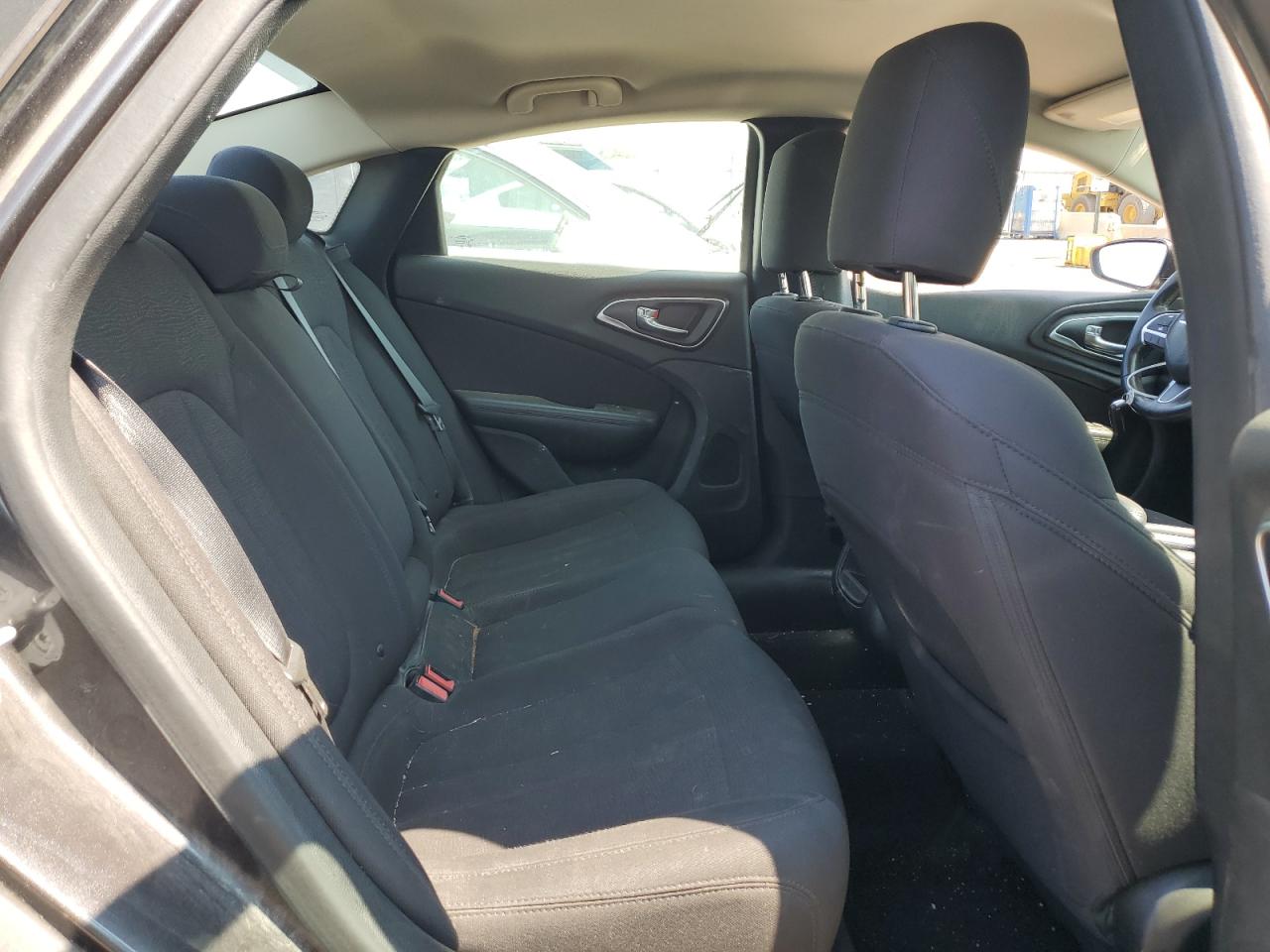 1C3CCCAB4FN535483 2015 Chrysler 200 Limited