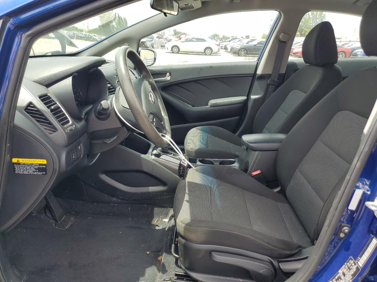 3KPFK4A70JE258129 2018 Kia Forte Lx