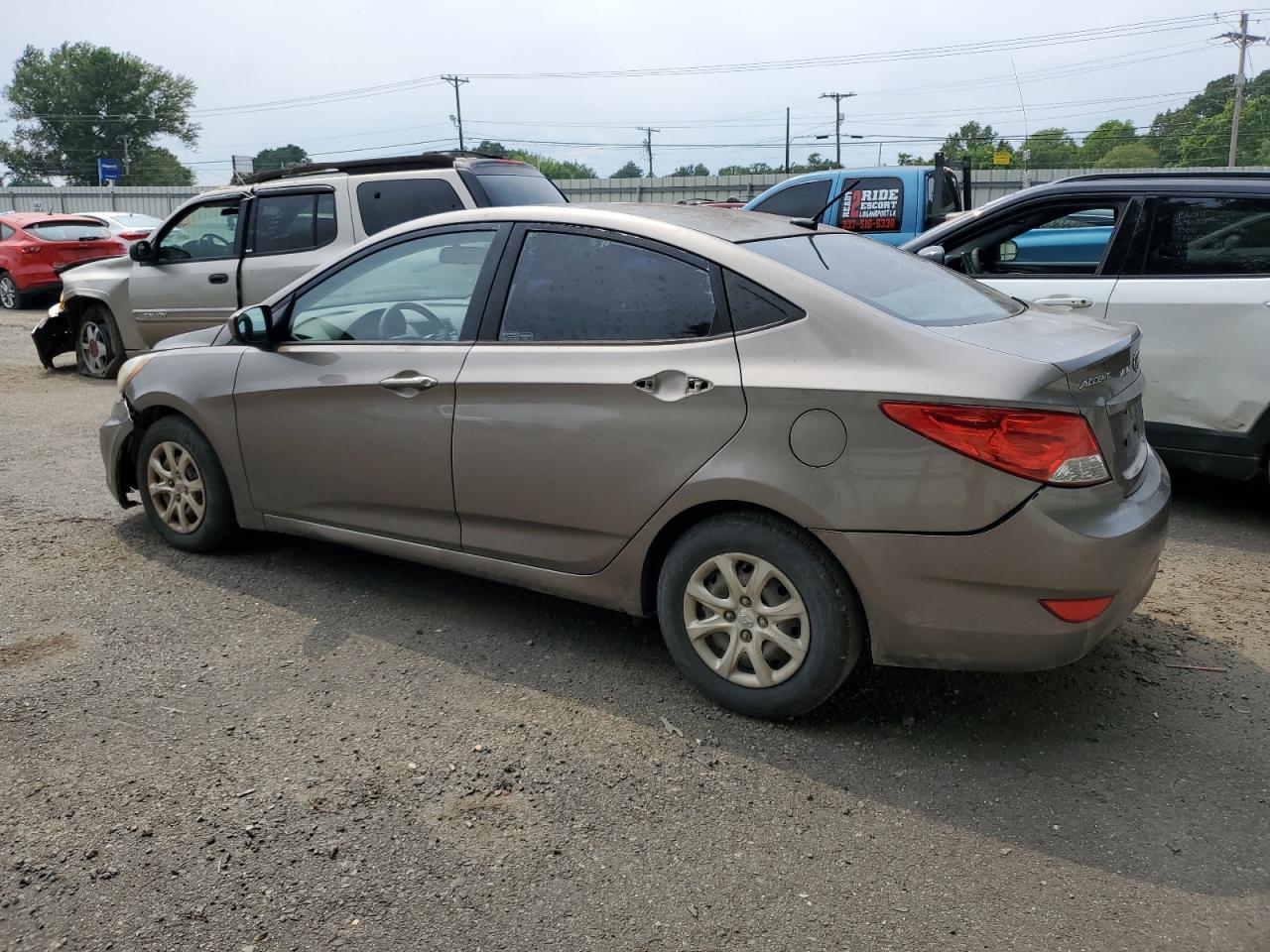 KMHCT4AE9DU476876 2013 Hyundai Accent Gls