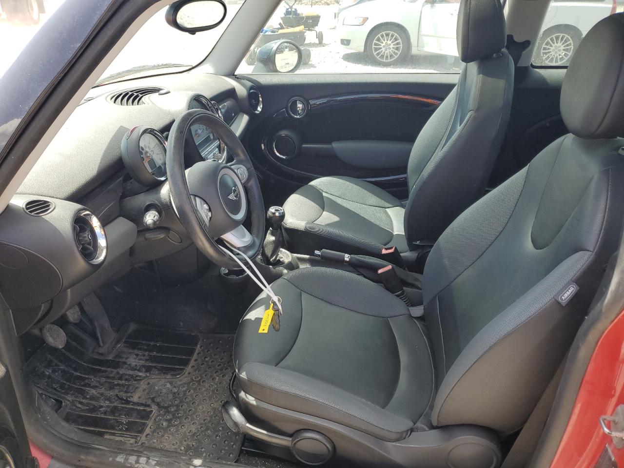 WMWMF3C57ATU77174 2010 Mini Cooper