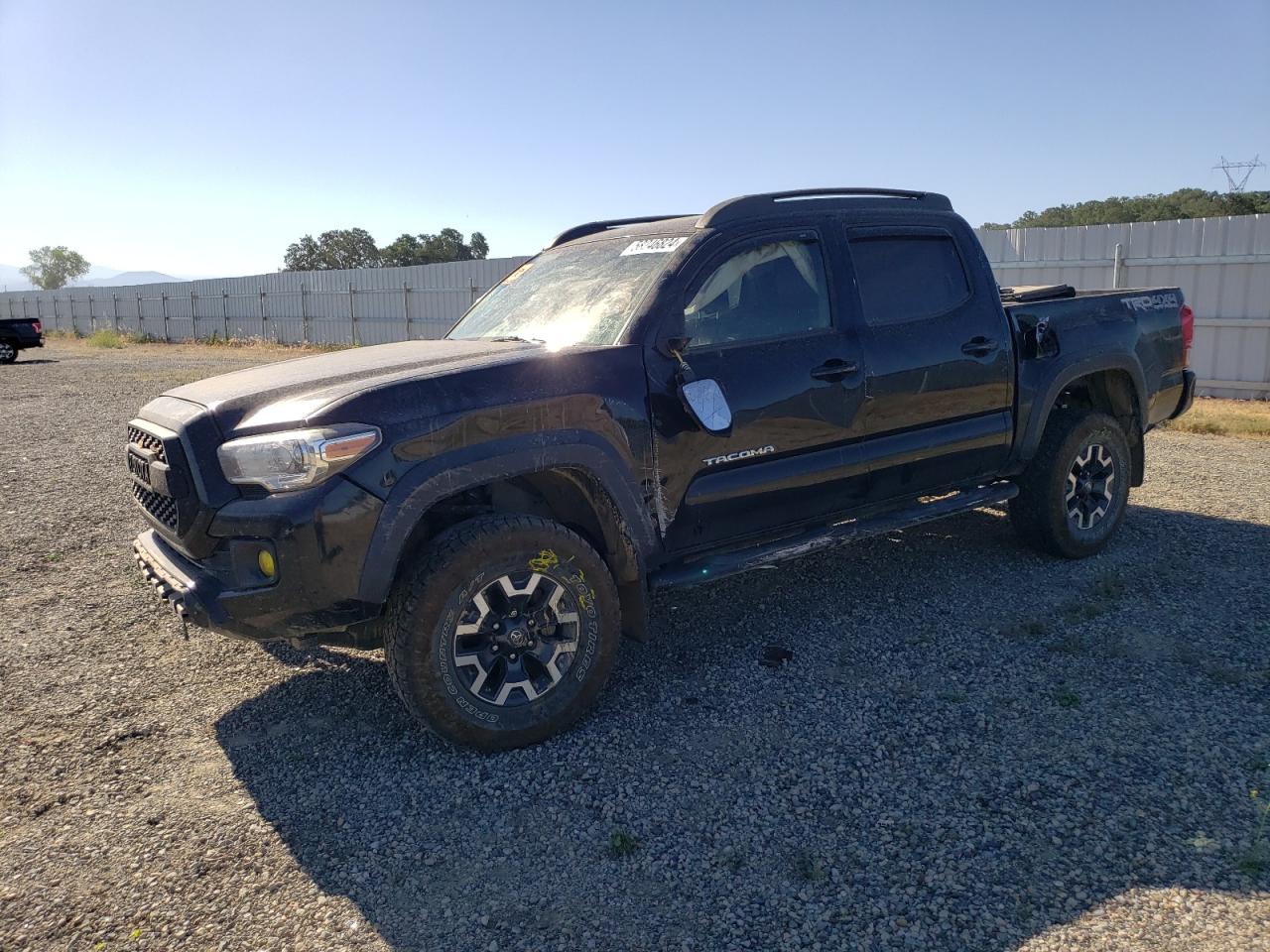 2017 Toyota Tacoma Double Cab vin: 5TFCZ5AN6HX120558