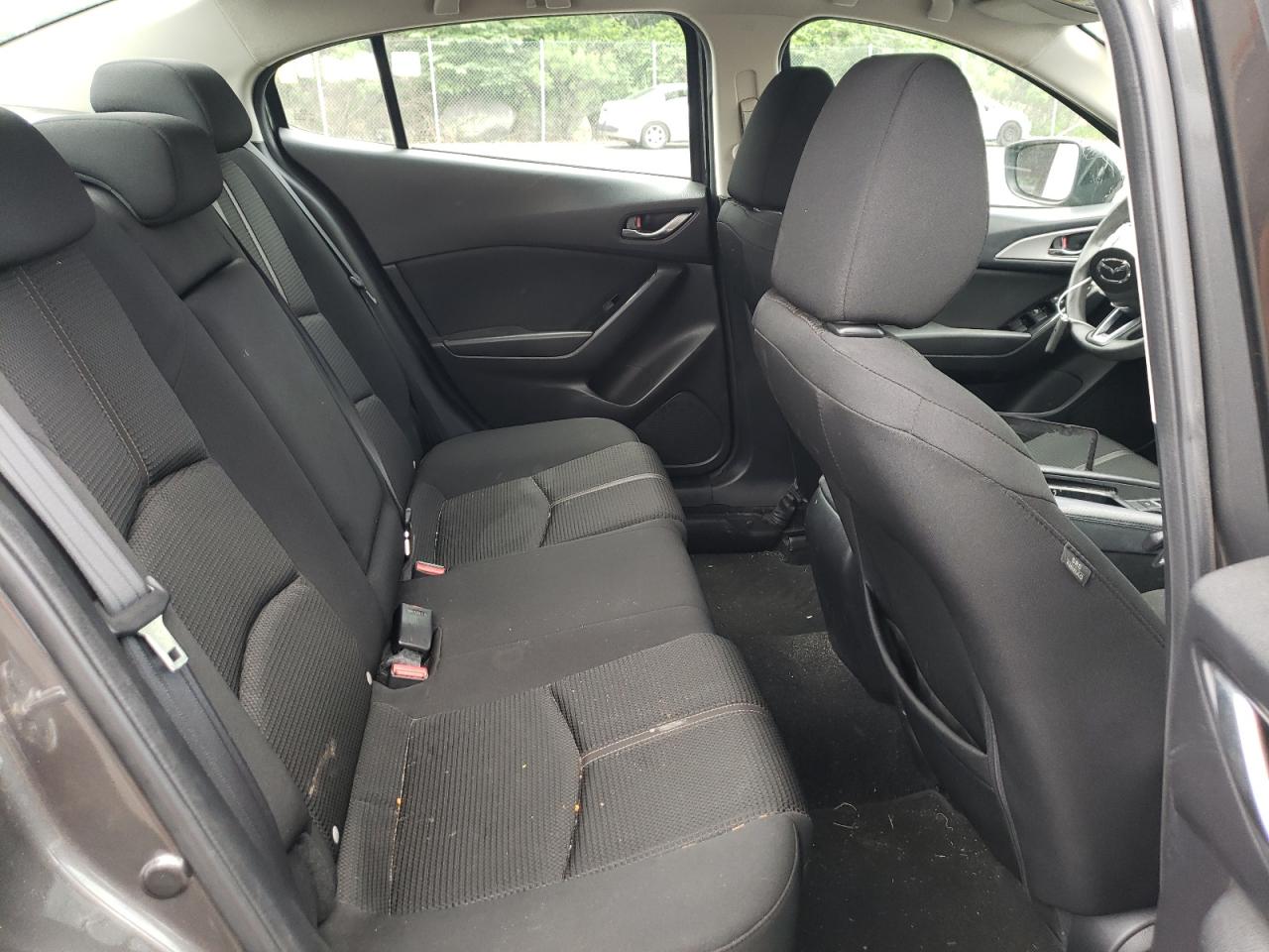 3MZBN1U75JM179087 2018 Mazda 3 Sport