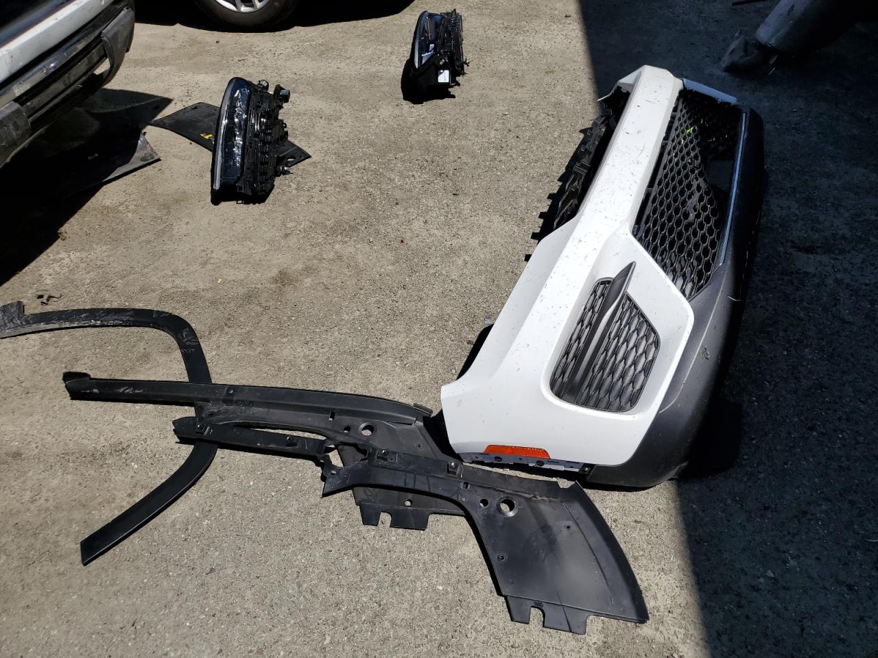 1C4RJHAG4RC715731 2024 Jeep Grand Cherokee Laredo