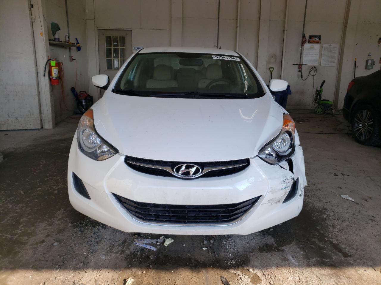 2012 Hyundai Elantra Gls vin: 5NPDH4AE6CH146793