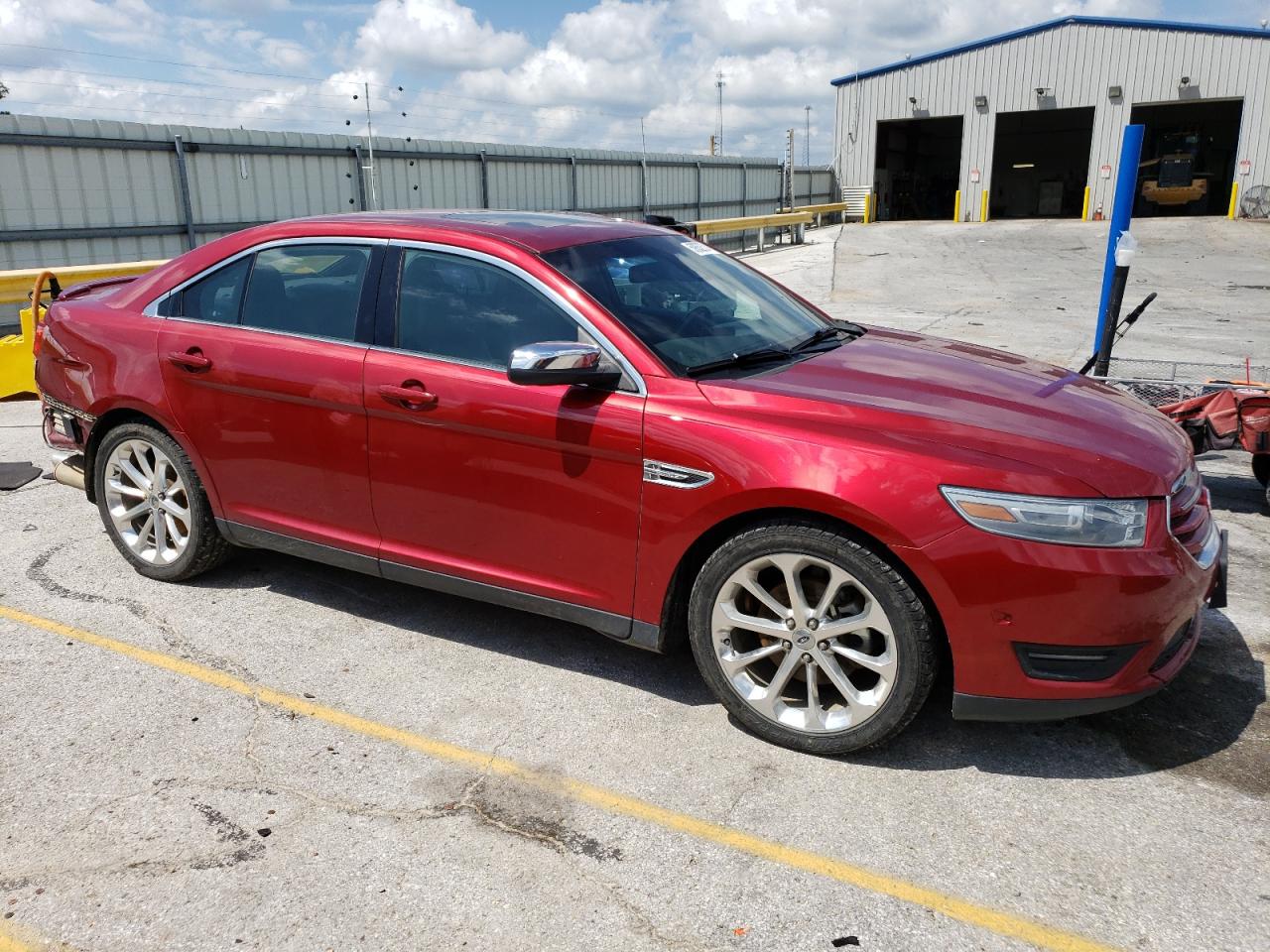 Lot #2628909249 2013 FORD TAURUS LIM