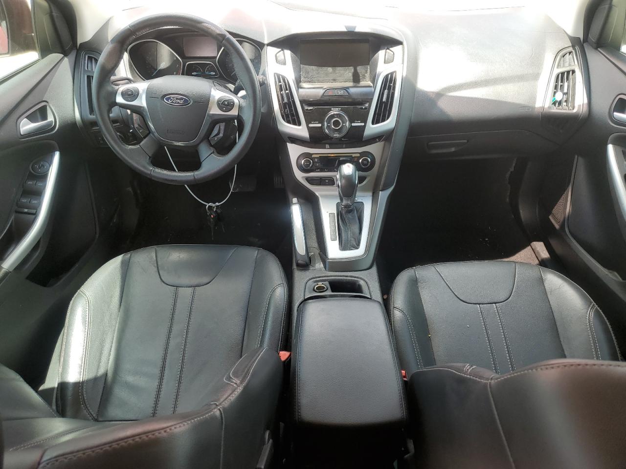 2013 Ford Focus Se vin: 1FADP3K28DL220736