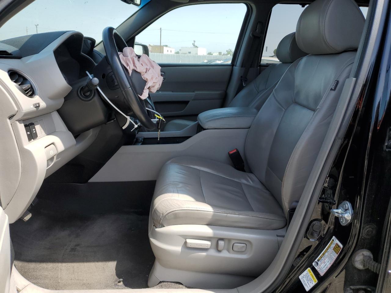 5FNYF3H96BB044563 2011 Honda Pilot Touring