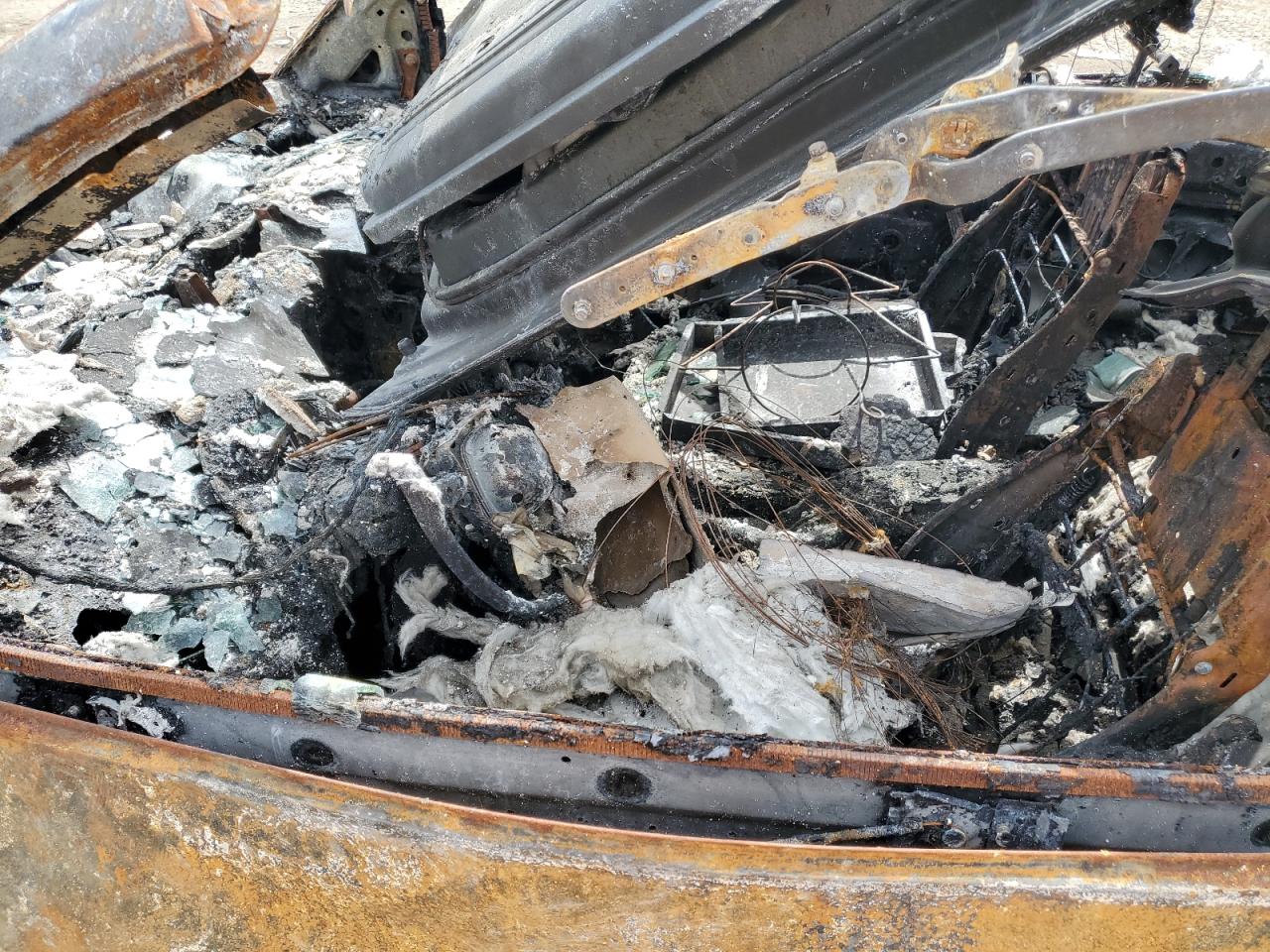 3VWCM31Y54M336301 2004 Volkswagen New Beetle Gls