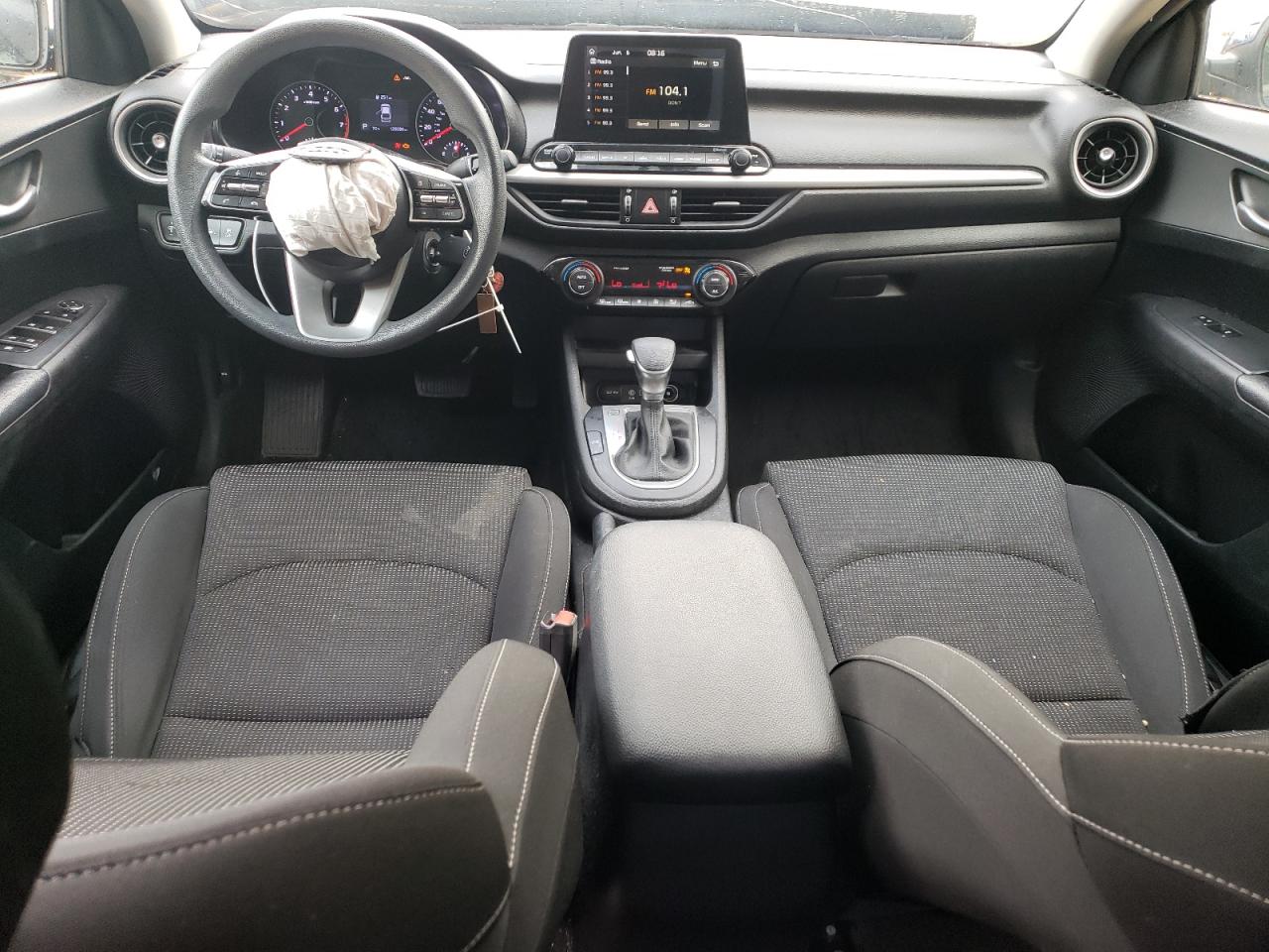 3KPF24AD0KE059394 2019 Kia Forte Fe