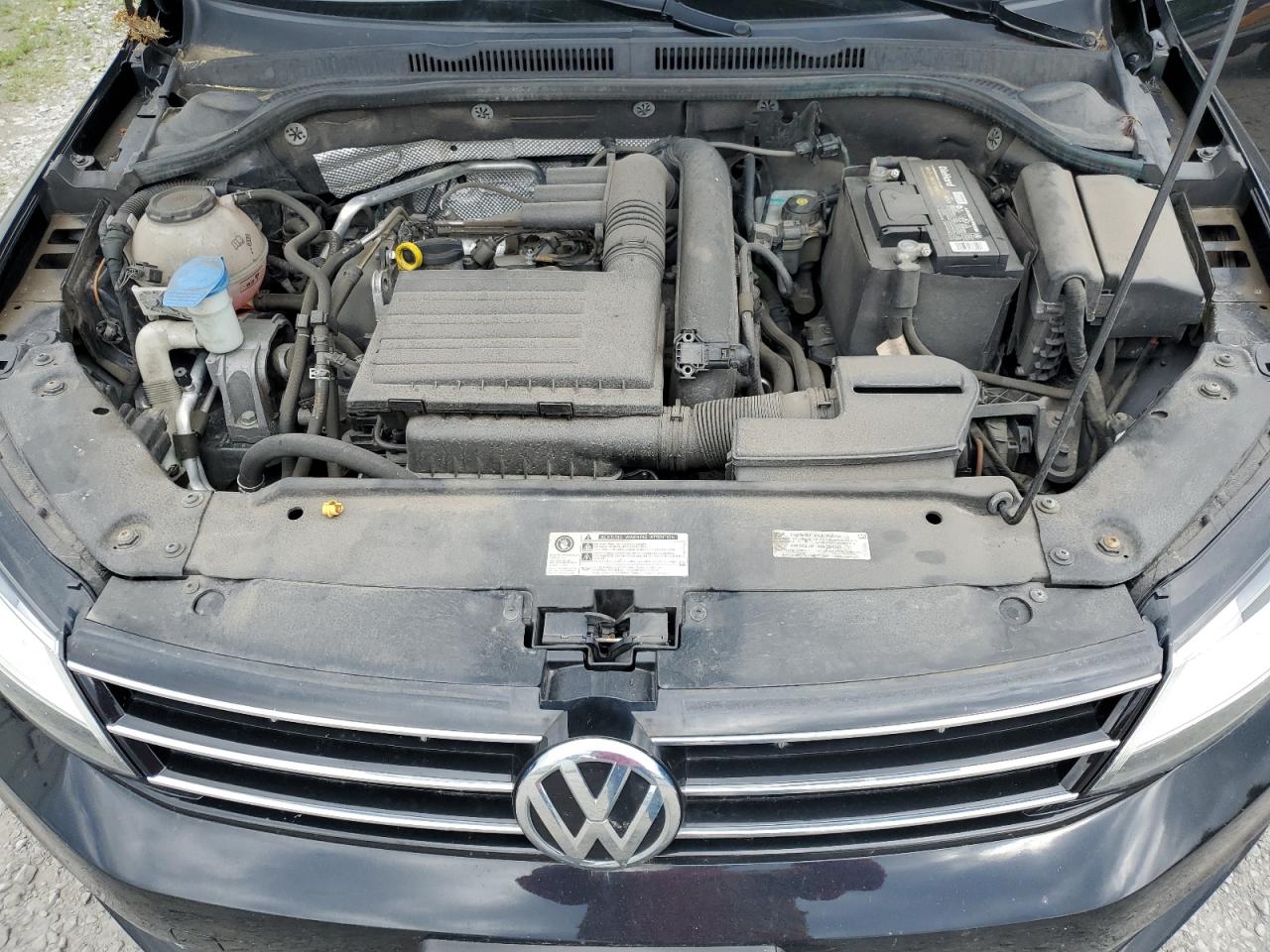 3VWDB7AJ9JM237268 2018 Volkswagen Jetta Se