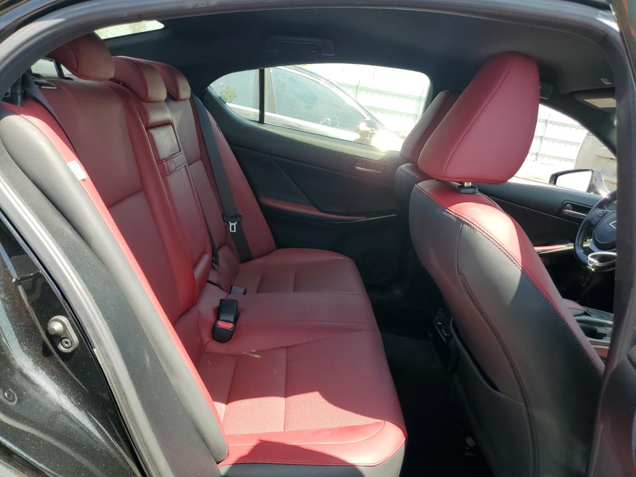 JTHAA1D21N5119588 2022 Lexus Is 300