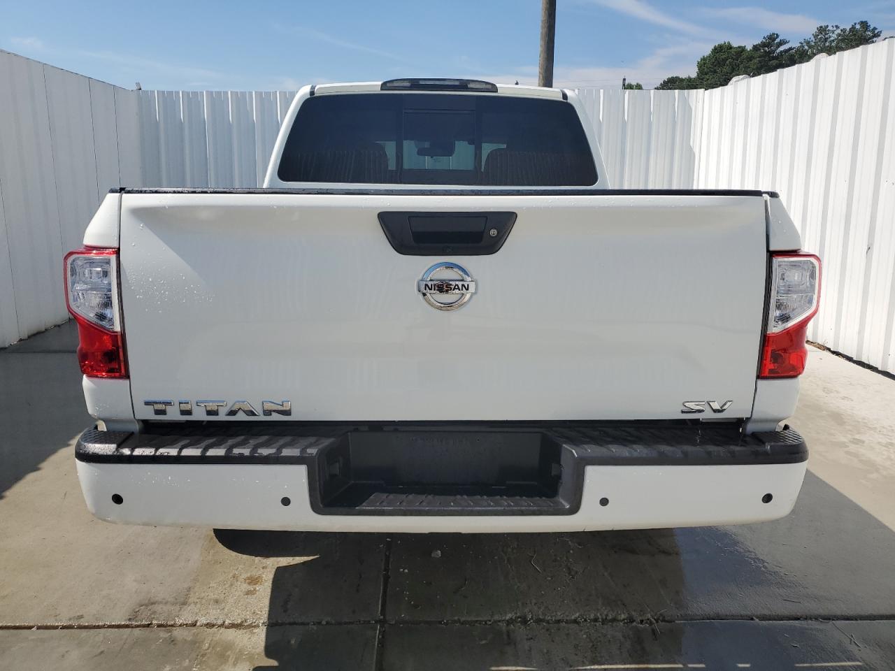 1N6AA1EE8NN105226 2022 Nissan Titan S