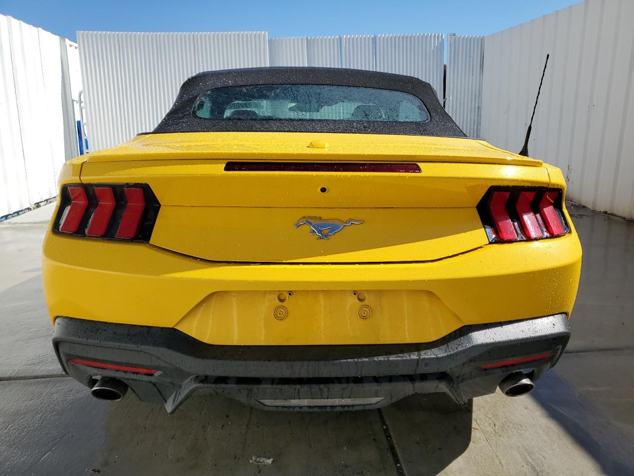 1FAGP8UH1R5120310 2024 Ford Mustang