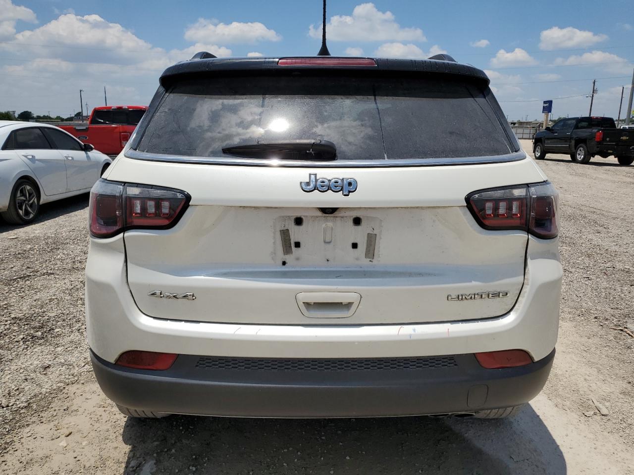 3C4NJDCB5HT671797 2017 Jeep Compass Limited