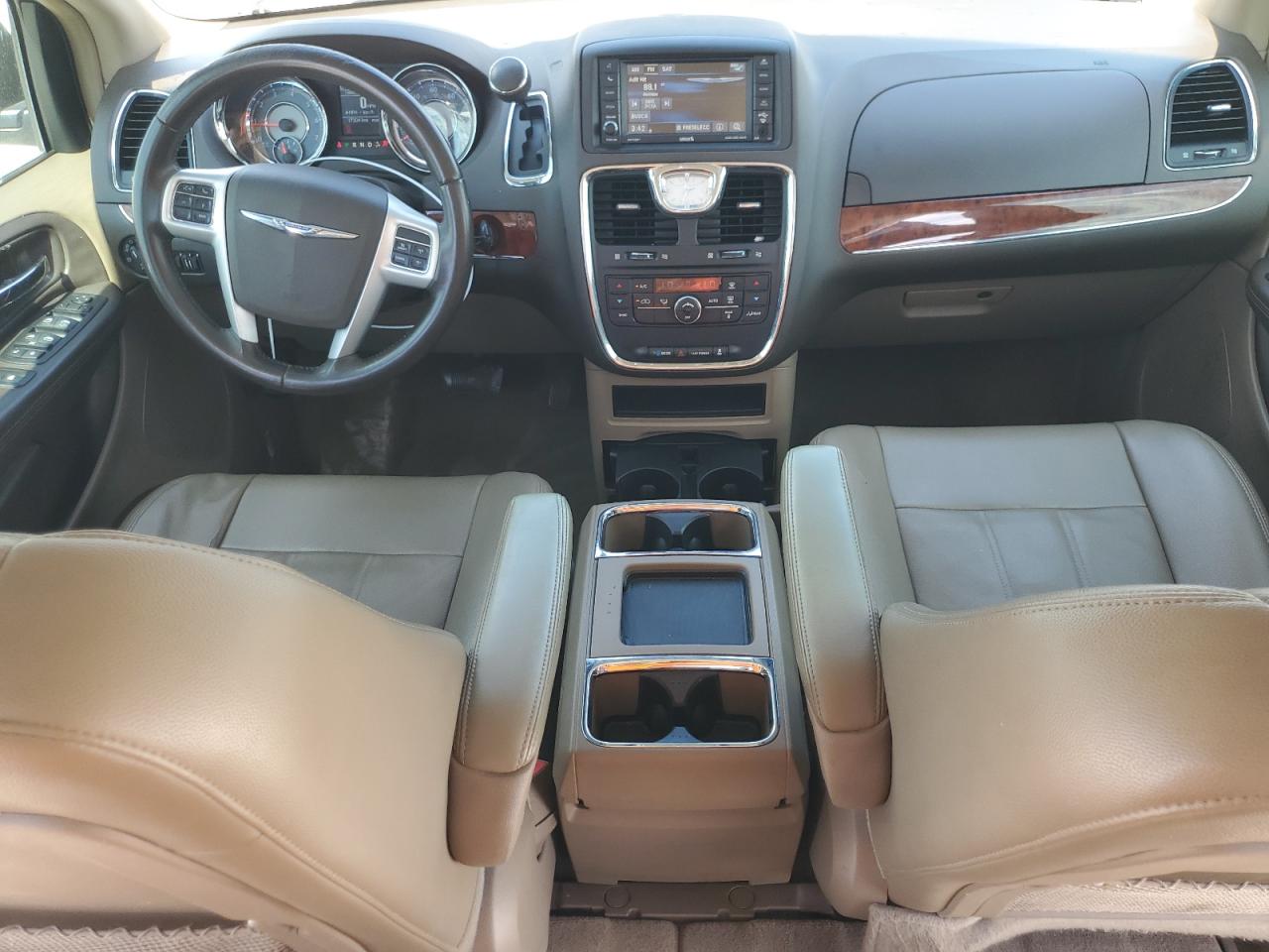 2C4RC1BG3ER303804 2014 Chrysler Town & Country Touring