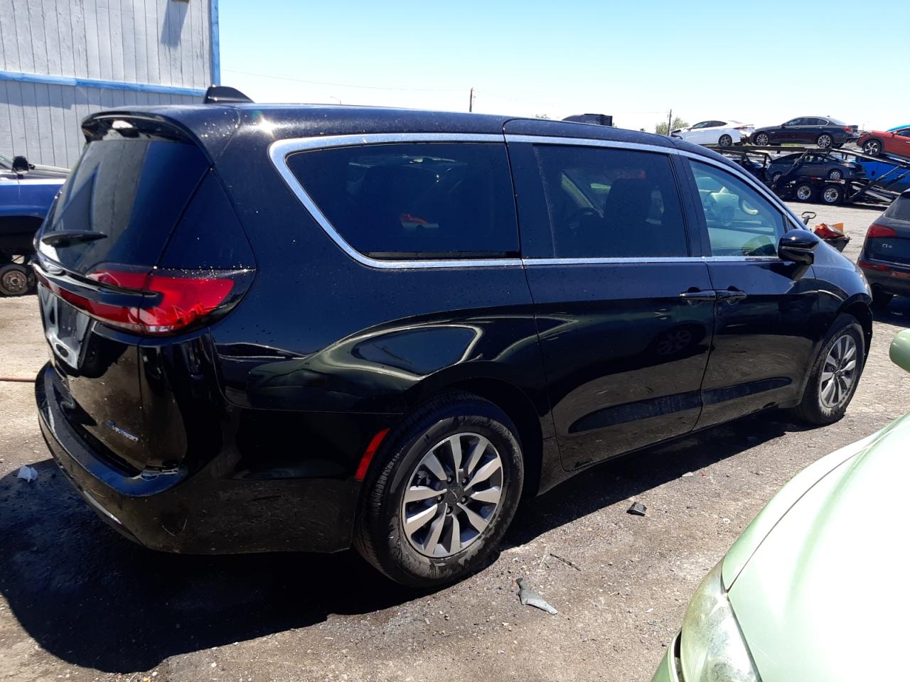 2024 Chrysler Pacifica Hybrid Select vin: 2C4RC1S70RR150093