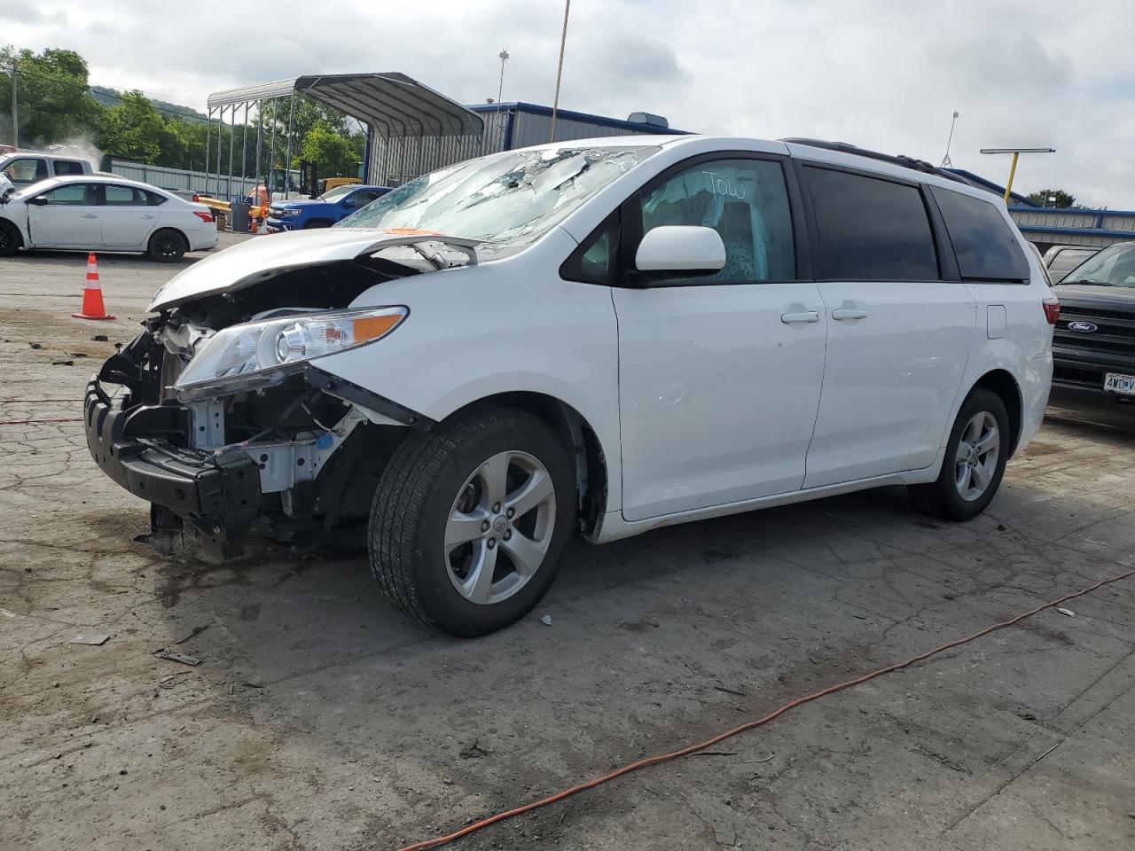 5TDKK3DC6FS586993 2015 Toyota Sienna Le