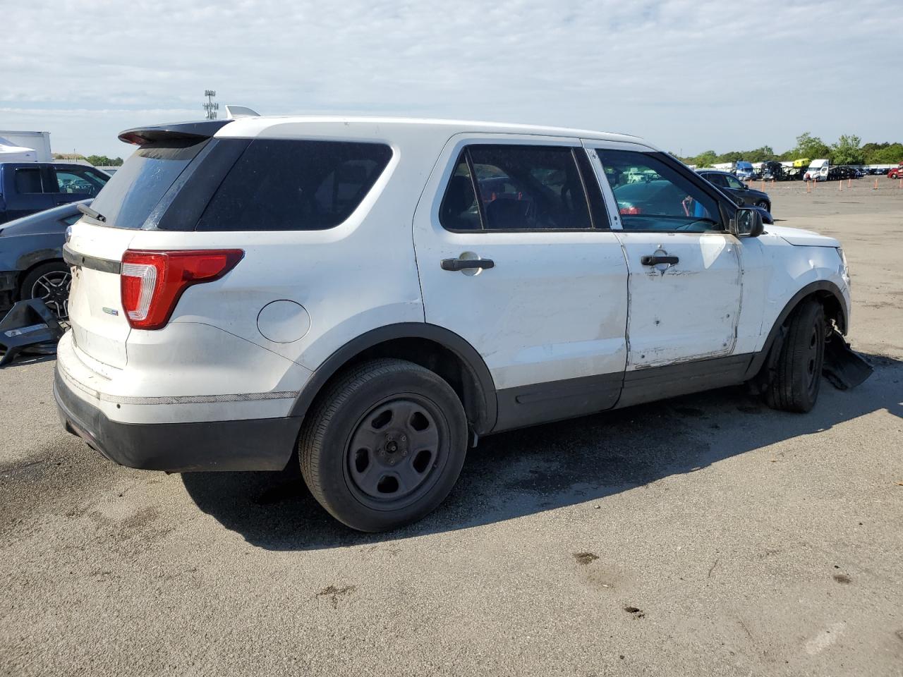 2017 Ford Explorer Police Interceptor vin: 1FM5K8AR7HGB40752