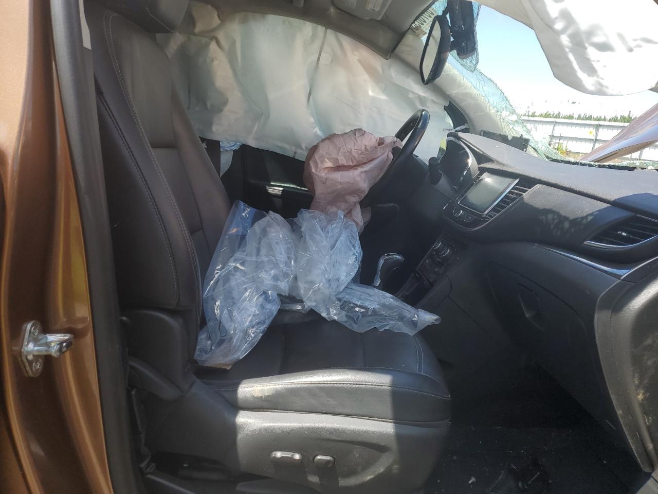 KL4CJCSB0HB004442 2017 Buick Encore Essence