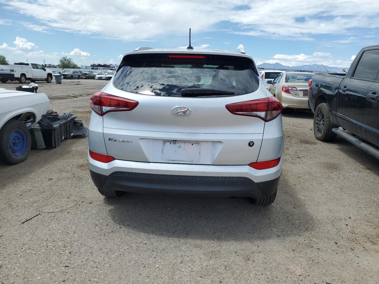 KM8J33A41HU274273 2017 Hyundai Tucson Limited