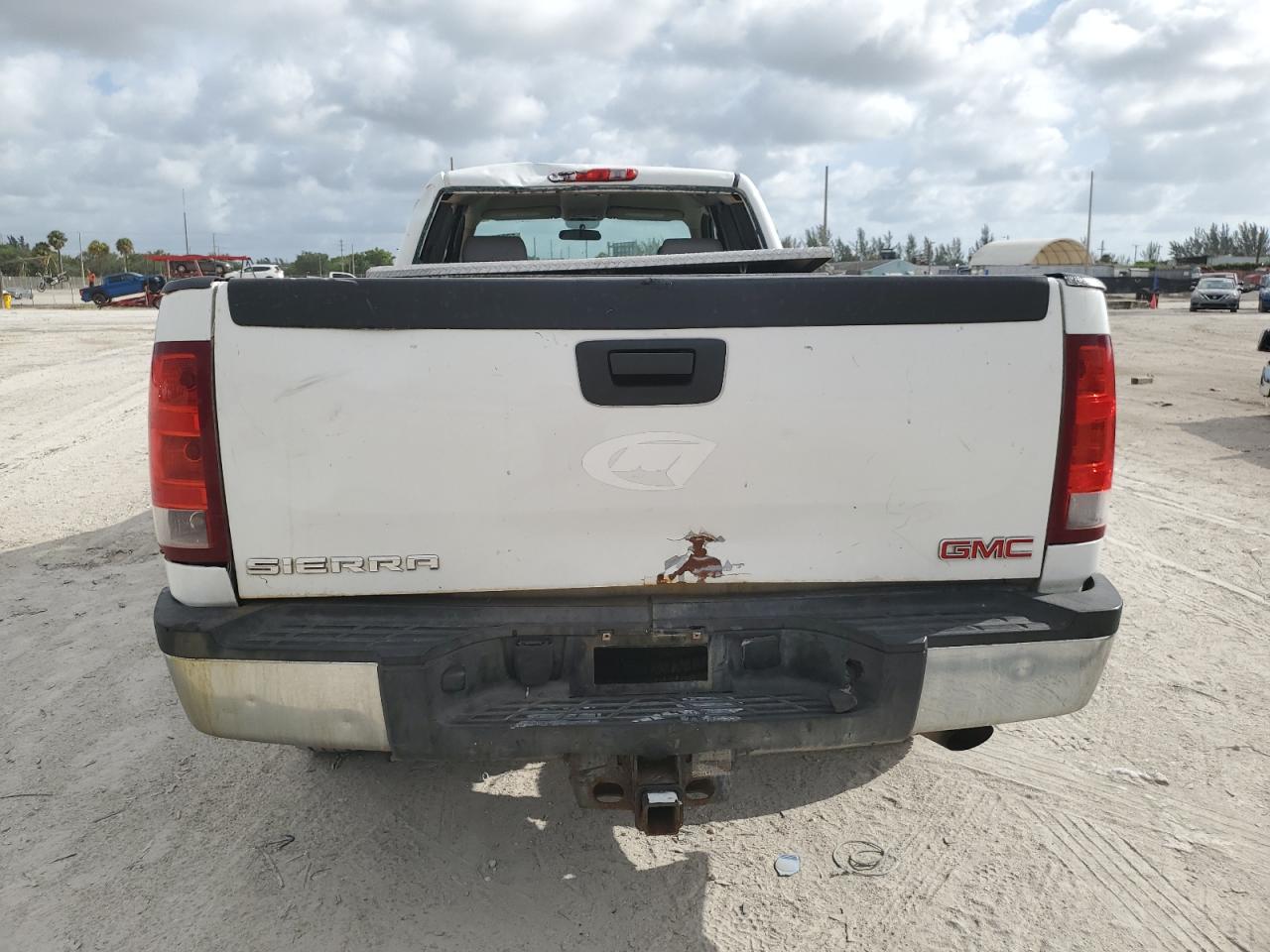 1GT21ZCGXBZ279779 2011 GMC Sierra C2500 Heavy Duty