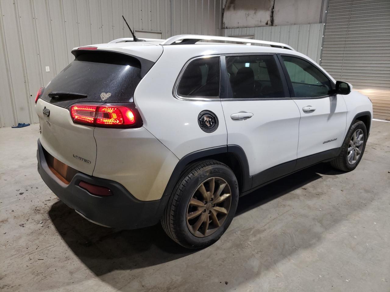 2015 Jeep Cherokee Limited vin: 1C4PJMDB9FW654760