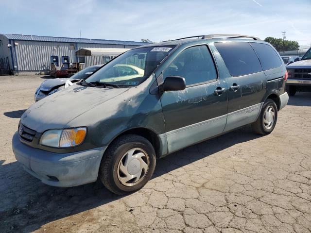 2002 Toyota Sienna Le VIN: 4T3ZF13C72U493367 Lot: 58572884