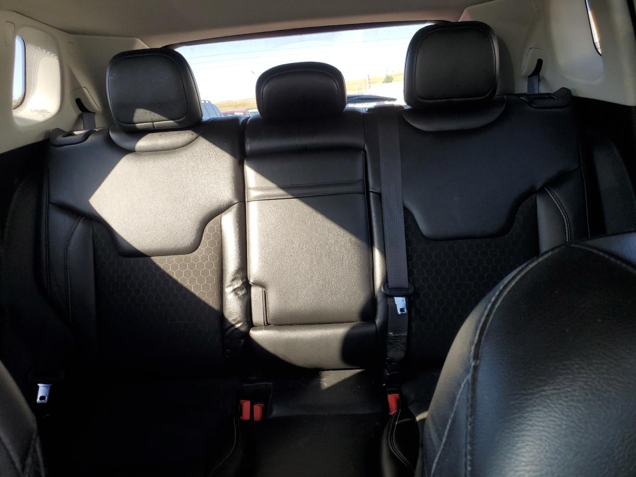 3C4NJDBB7JT175777 2018 Jeep Compass Latitude