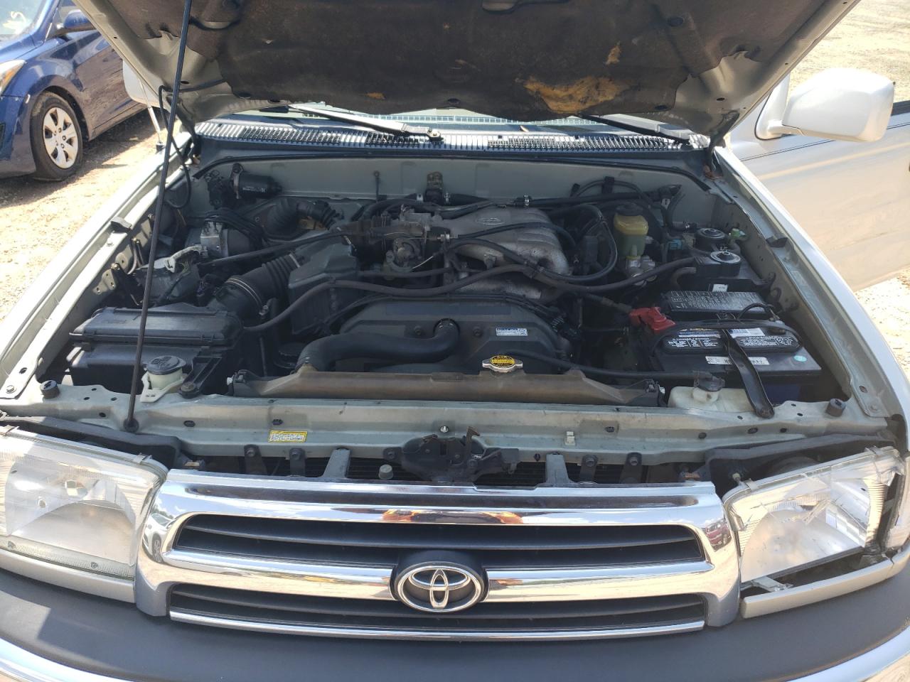 JT3GN86R0Y0172159 2000 Toyota 4Runner Sr5