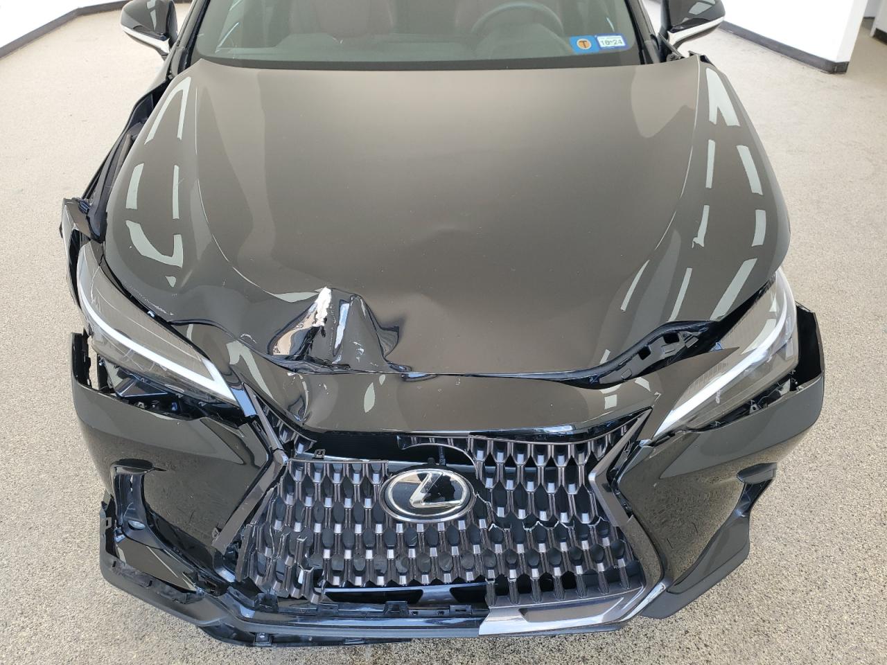 2T2AKCEZ2NC007029 2022 Lexus Nx 350H