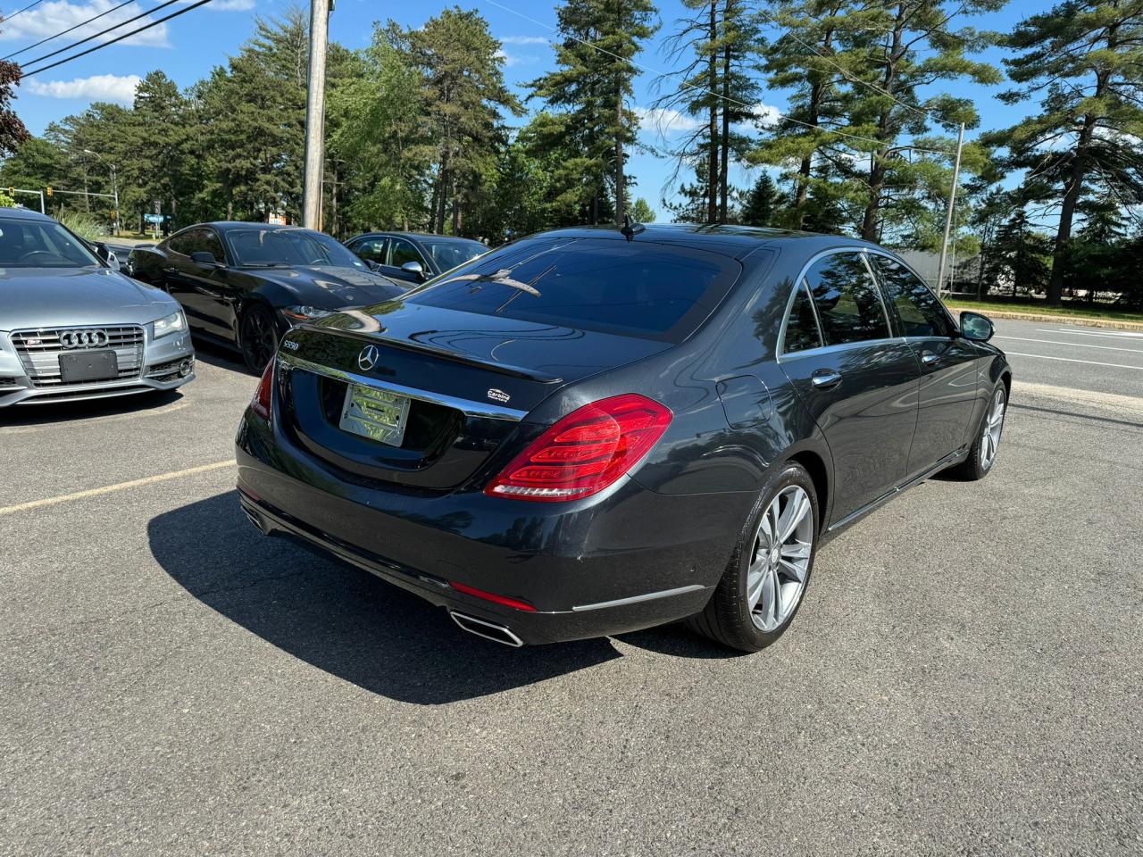 2015 Mercedes-Benz S 550 vin: WDDUG8CB4FA130106