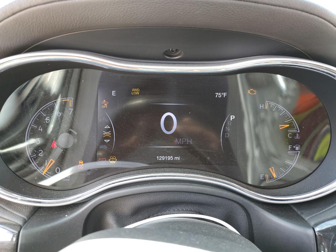 1C4RJFCG0GC364167 2016 Jeep Grand Cherokee Overland