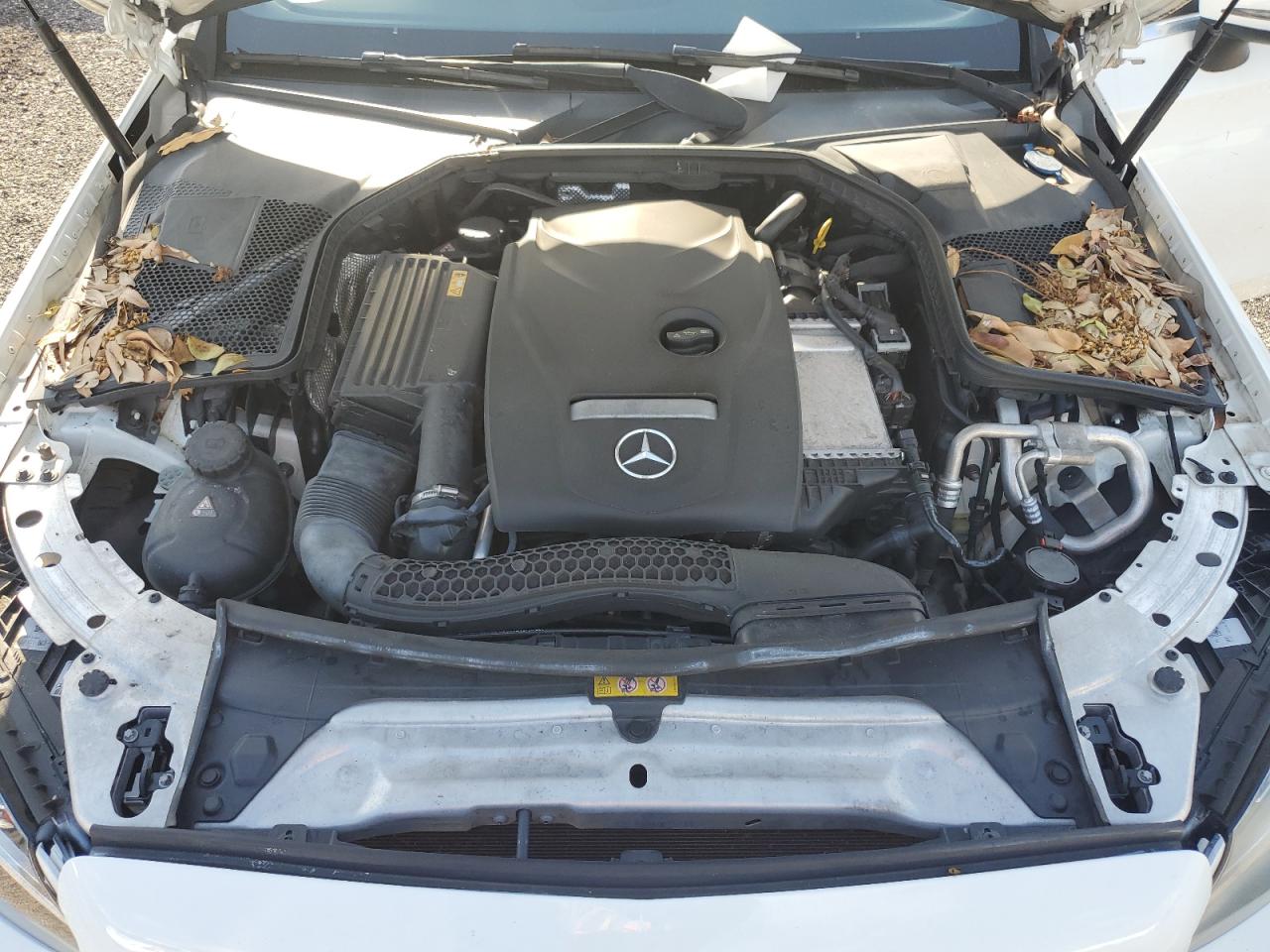 WDDWJ4JB8HF408582 2017 Mercedes-Benz C 300