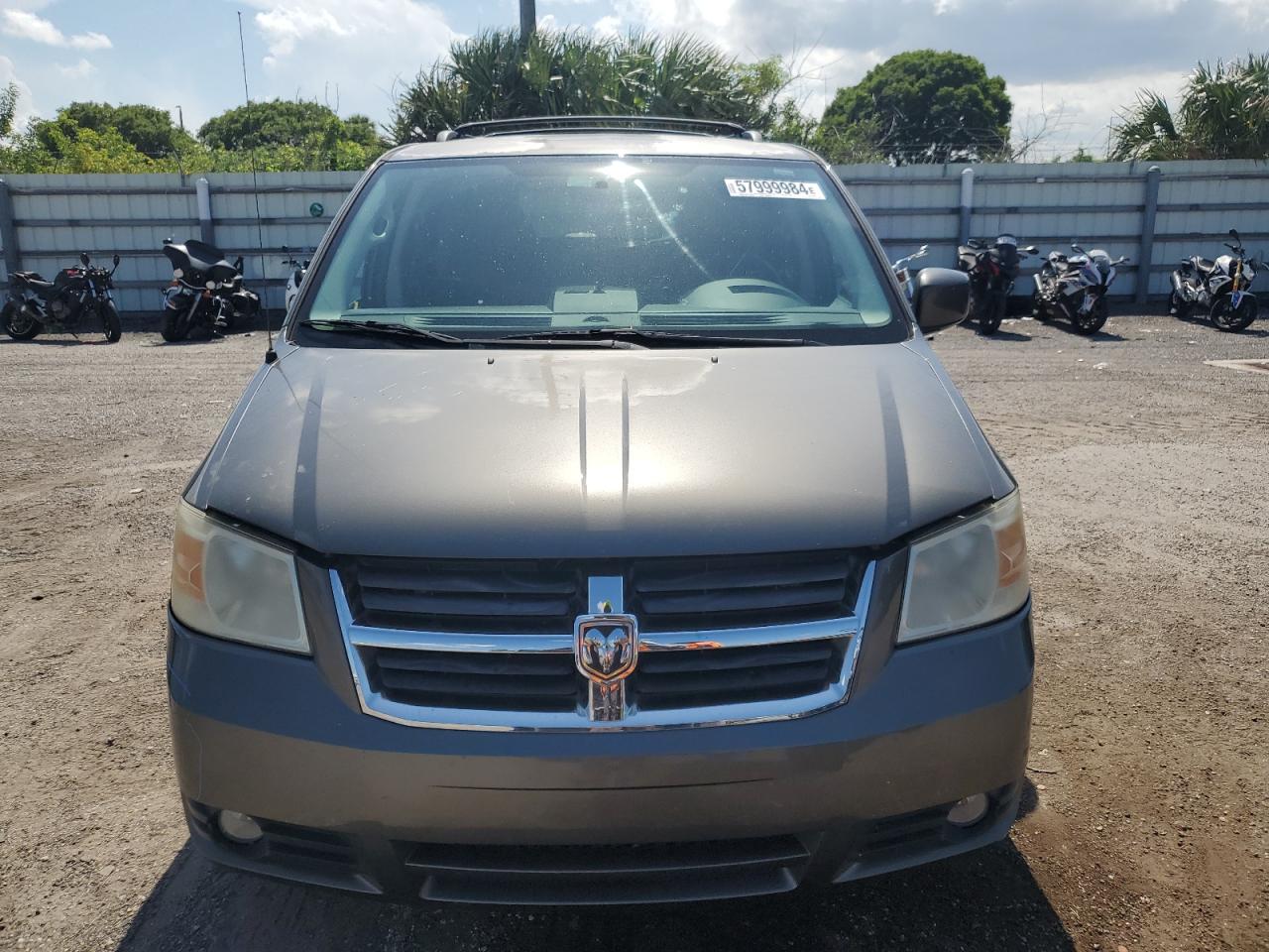 2D4RN5D1XAR350075 2010 Dodge Grand Caravan Sxt