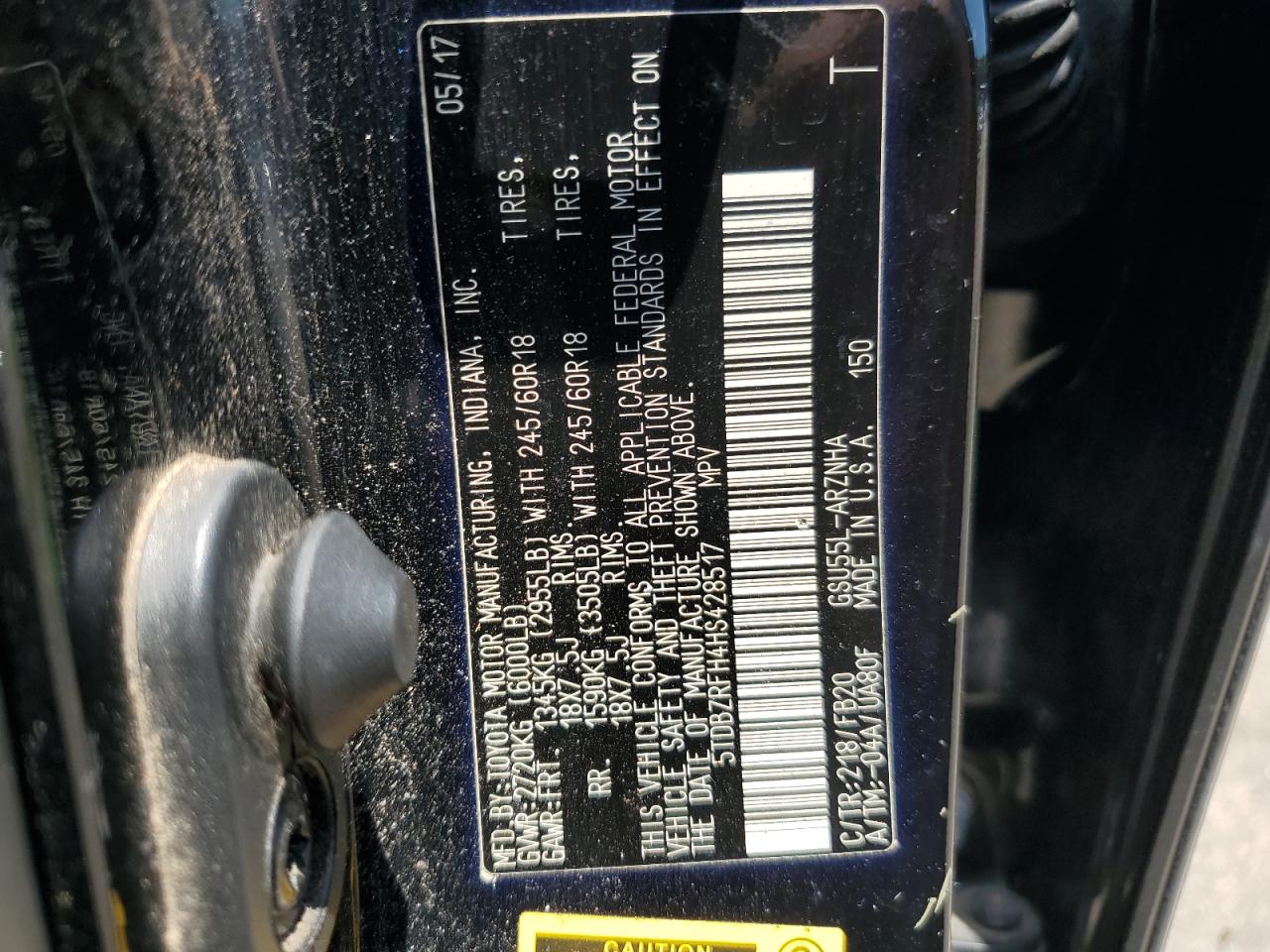 5TDBZRFH4HS428517 2017 Toyota Highlander Le