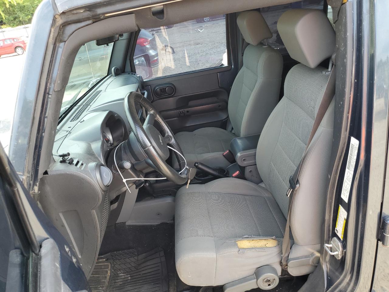 1J4GA59187L198155 2007 Jeep Wrangler Sahara