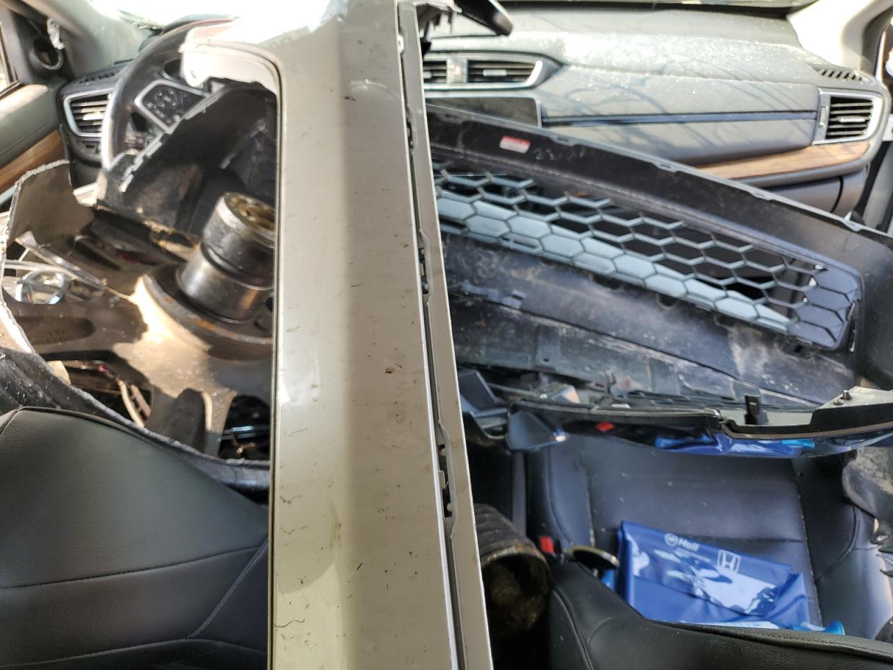 JHLRW2H90KX003899 2019 Honda Cr-V Touring