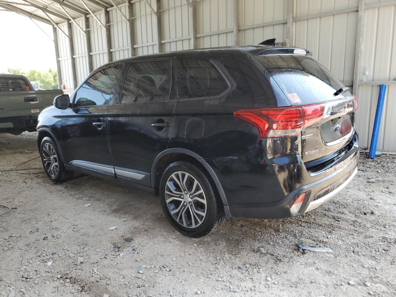 JA4AD3A34JZ011786 2018 Mitsubishi Outlander Se