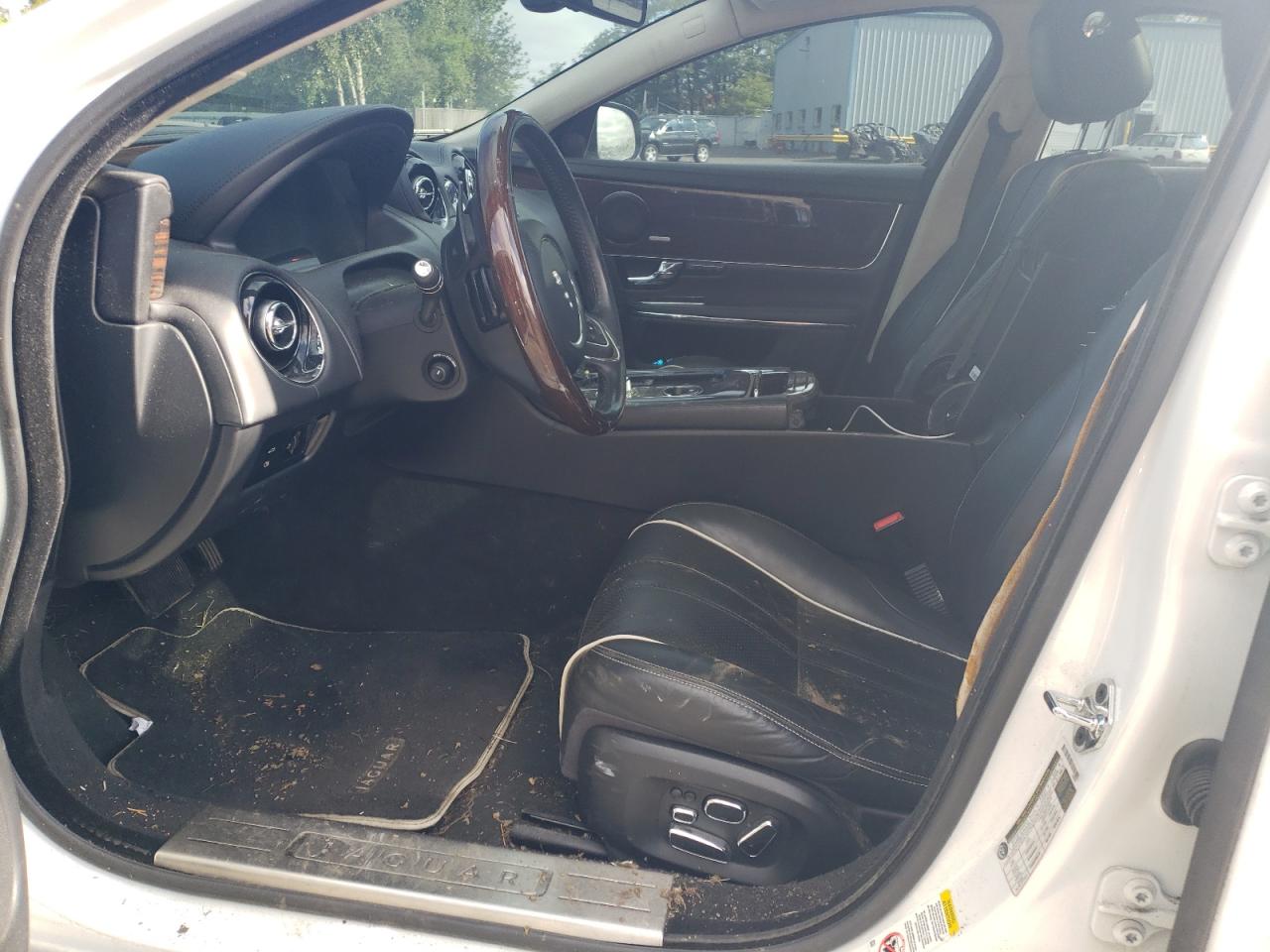 SAJWA1GE2CMV27079 2012 Jaguar Xj Supercharged