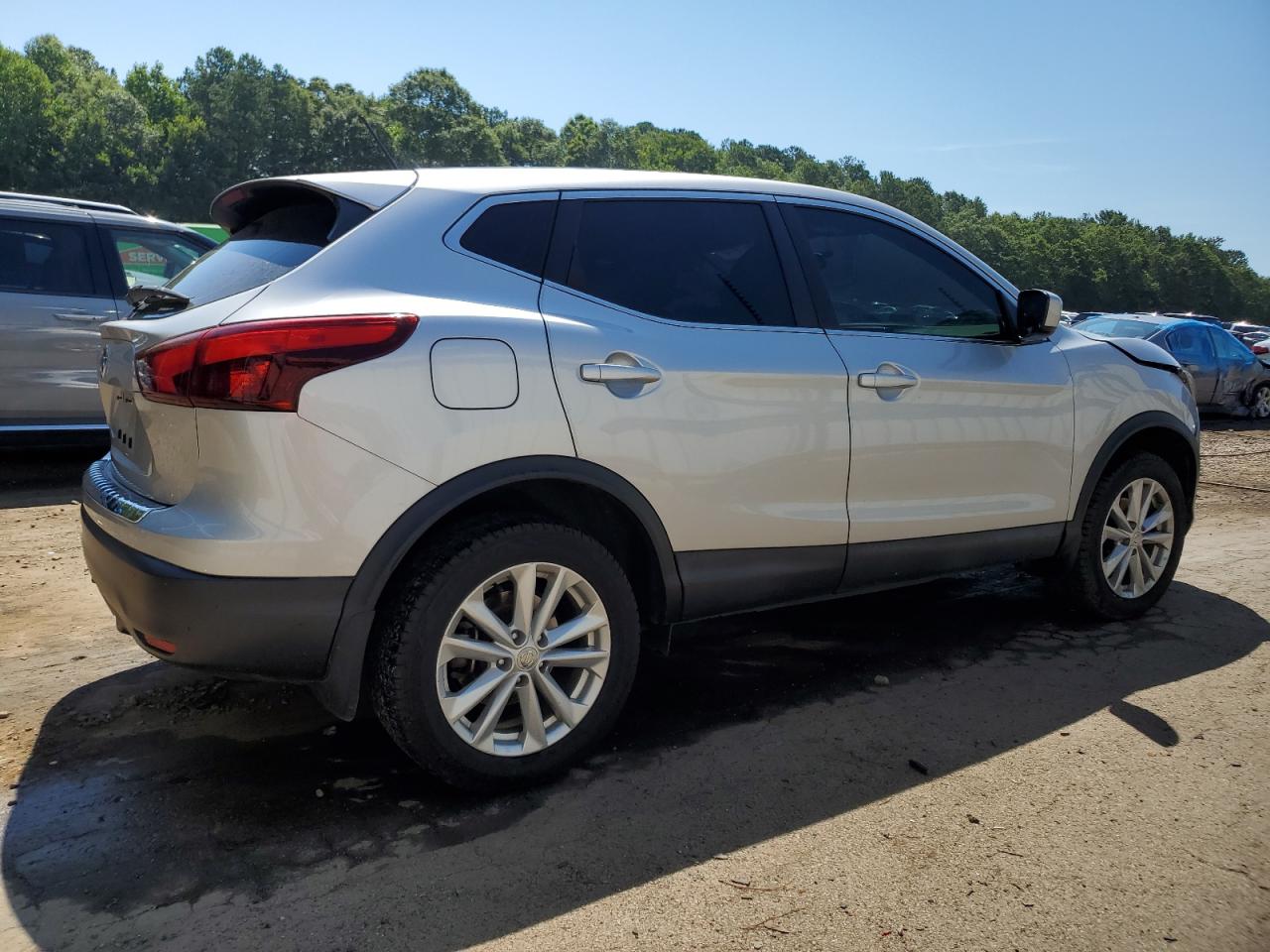 2018 Nissan Rogue Sport S vin: JN1BJ1CP4JW159089