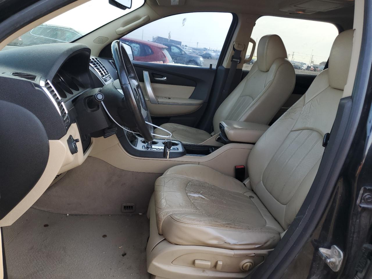 1GKKVSEDXBJ124750 2011 GMC Acadia Slt-2