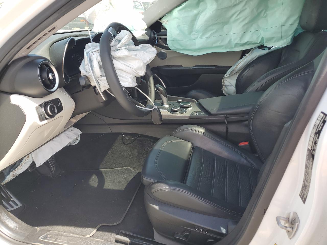 ZARFAMBN9K7604511 2019 Alfa Romeo Giulia Ti