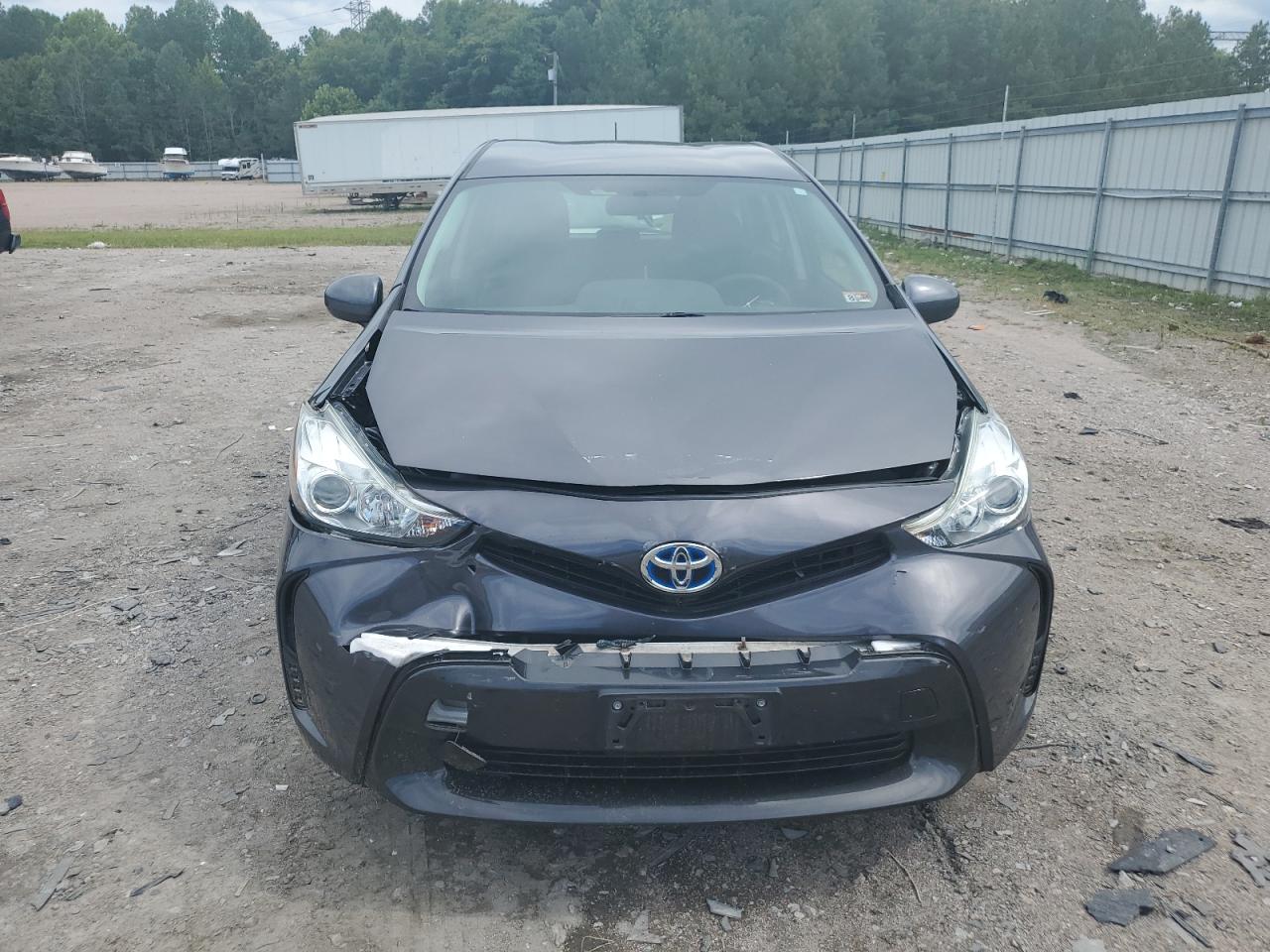 JTDZN3EUXHJ071251 2017 Toyota Prius V