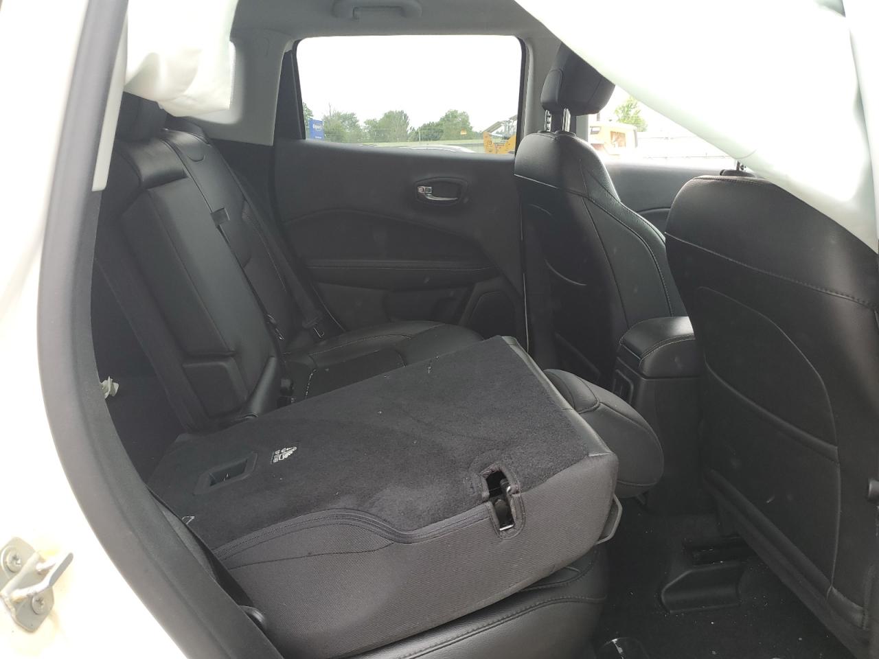 3C4NJDBB8LT156318 2020 Jeep Compass Latitude